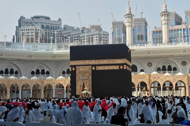 Berapa Biaya Umrah Mandiri 2026? Ini Simulasi Anggarannya 